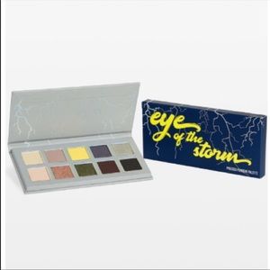 Kylie cosmetics eye of the storm palette